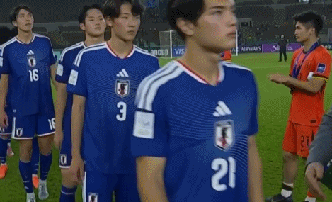 会官方网站-中国U23赛后1举动获日本球迷大赞：中国足球没那么糟糕！